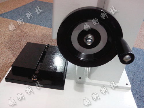 �ք�(d��ng)��ʽ�y(c��)ԇ�_(t��i)�DƬ