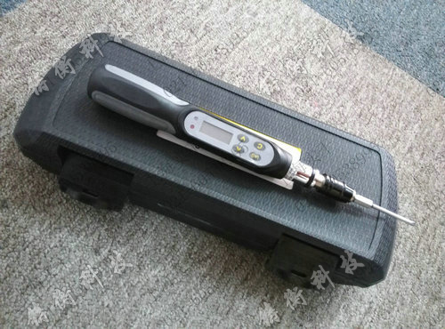 ���@Ť������